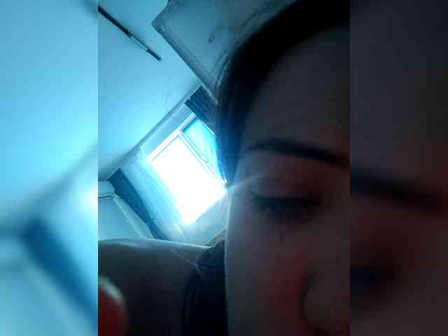LuxeAngel webcam