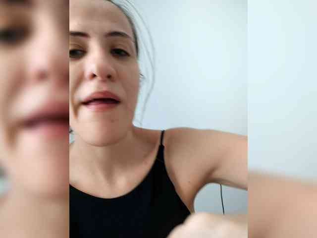 AngelDolores webcam