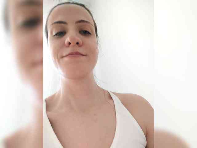 LuxeAngel webcam