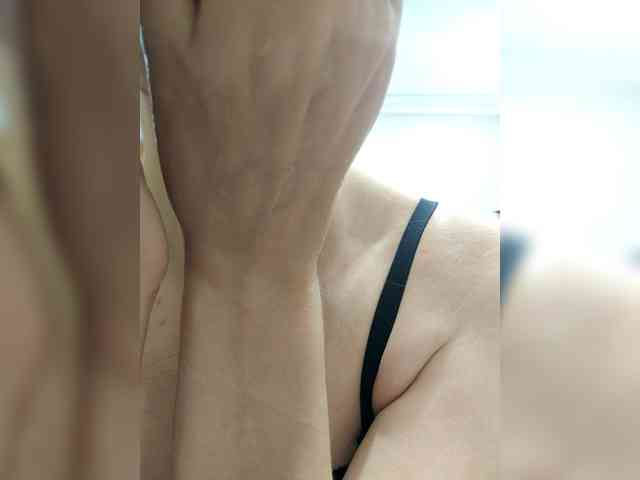 Bogina2 Sex Cam Show