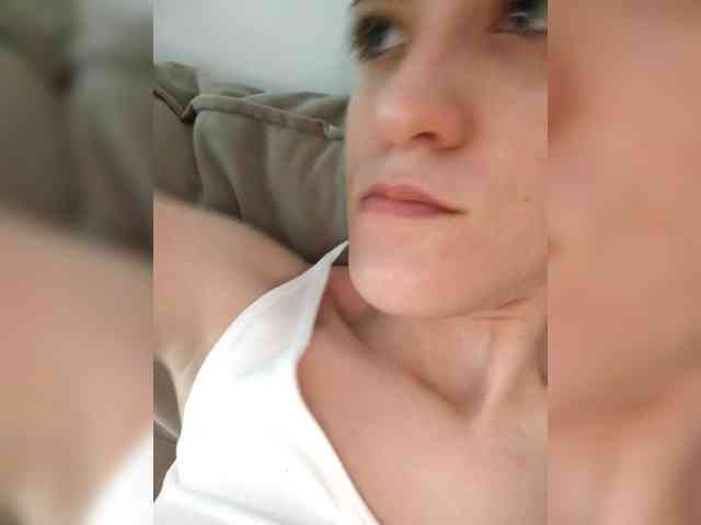 LuxeAngel webcam