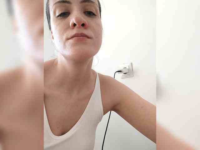 LuxeAngel webcam