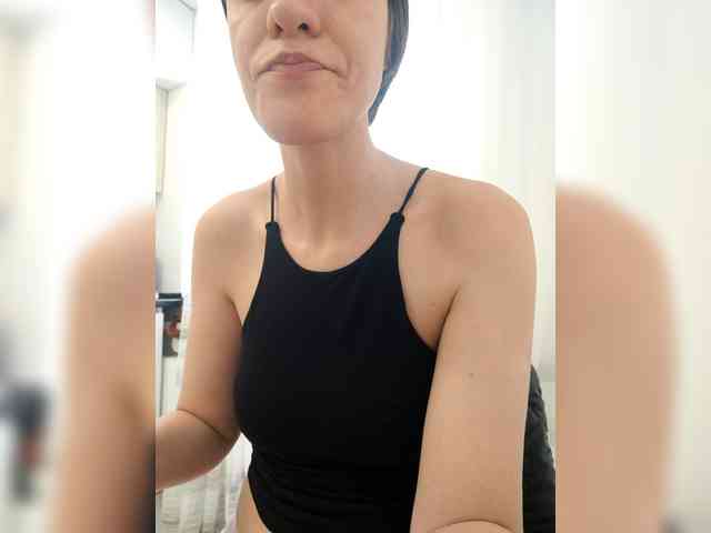 LuxeAngel webcam