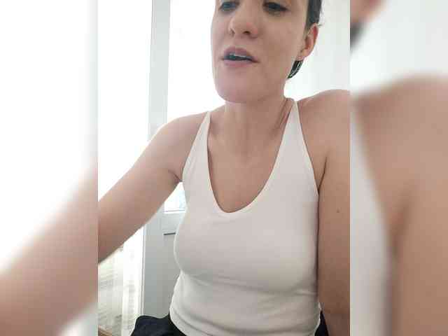 LuxeAngel webcam