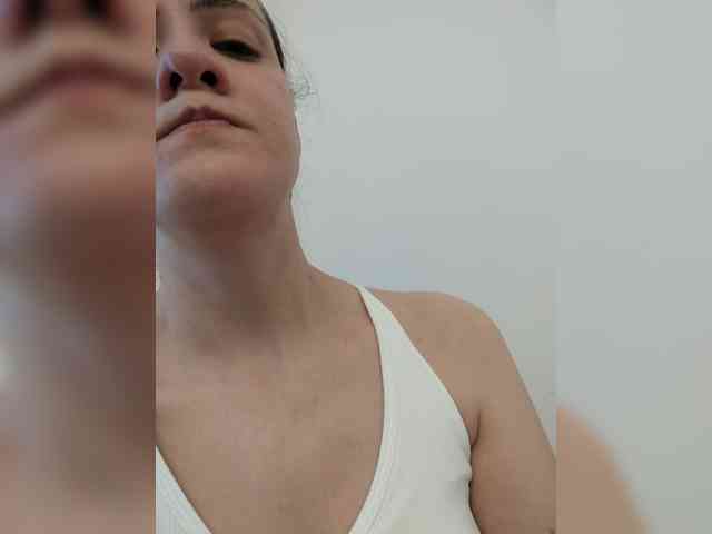 LuxeAngel webcam