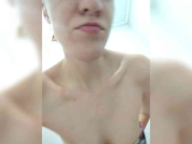 LuxeAngel webcam