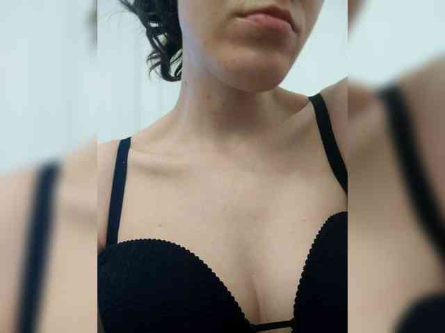 LuxeAngel webcam