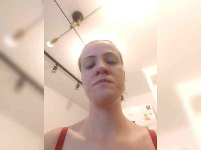 LuxeAngel webcam