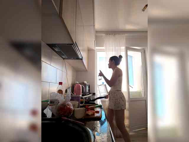 LuxeAngel webcam
