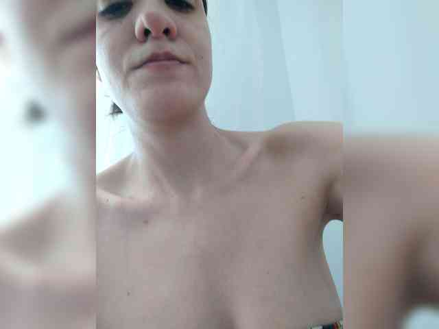 LuxeAngel webcam