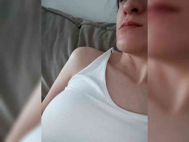 LuxeAngel webcam