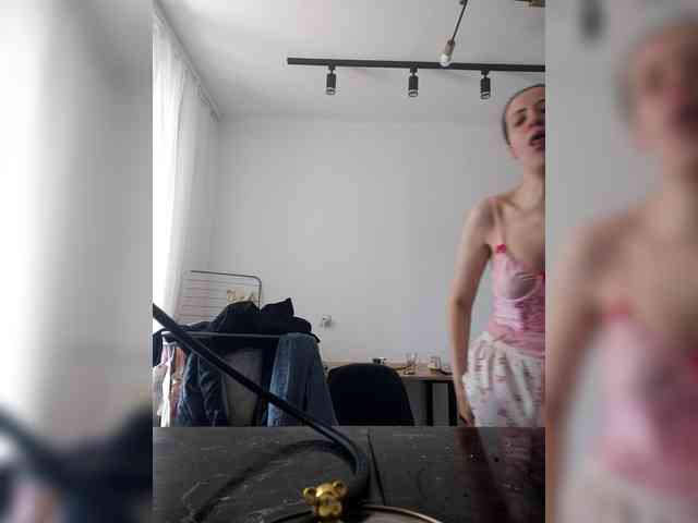LuxeAngel webcam