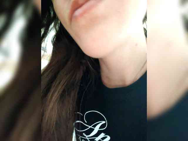 PrettyRebel webcam
