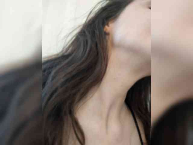 模特: LuxeAngel