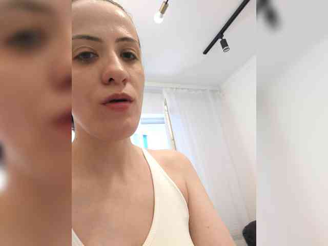 LuxeAngel webcam