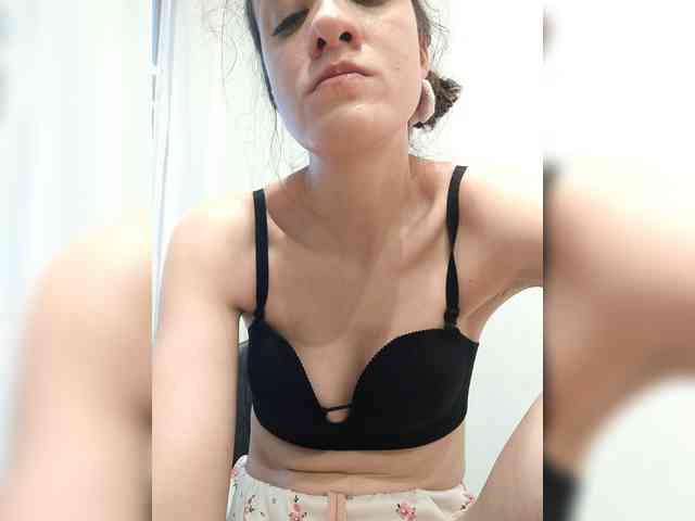 LuxeAngel webcam