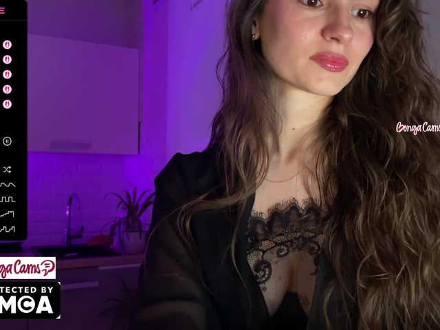 Vvv-lifffe's BongaCams show and profile