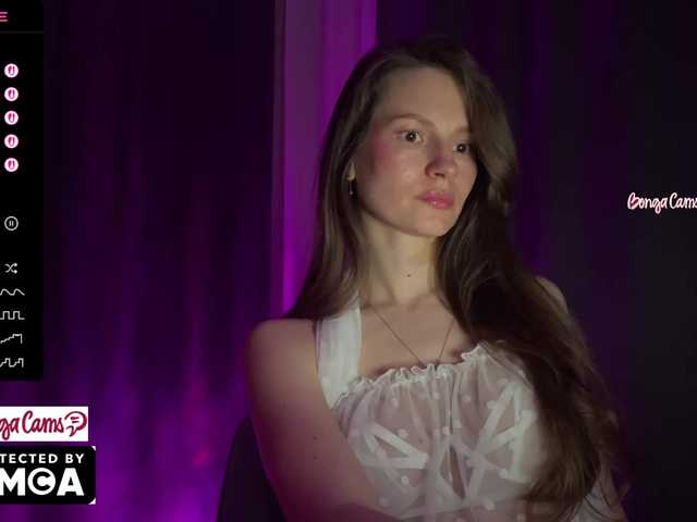 Vvv-lifffe Live Cam on BongaCams