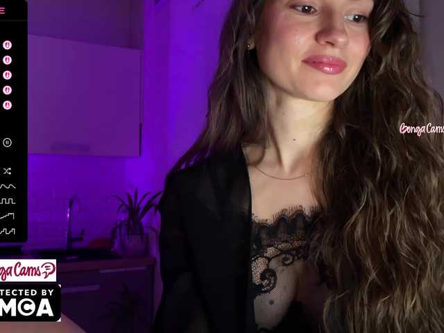 Vvv-lifffe's BongaCams show and profile