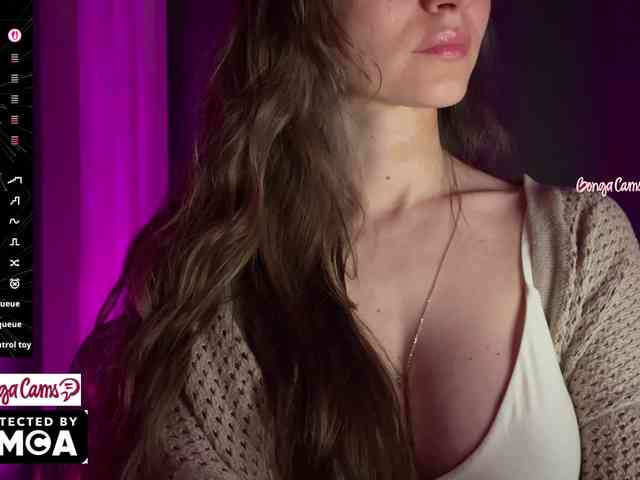 Vvv-lifffe Live Webcam on BongaCams