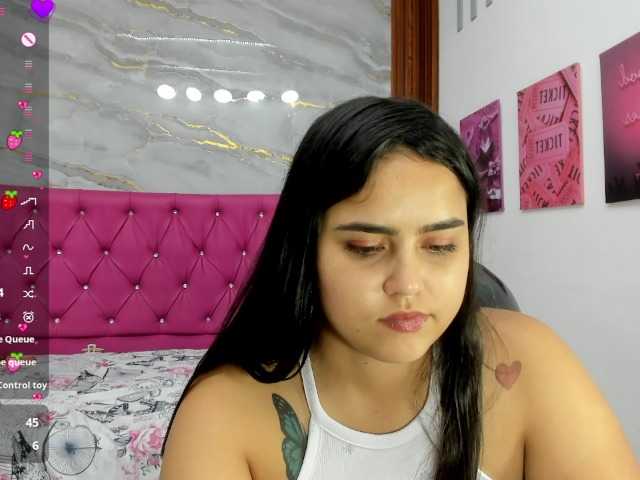 Helen-russo live cam on BongaCams