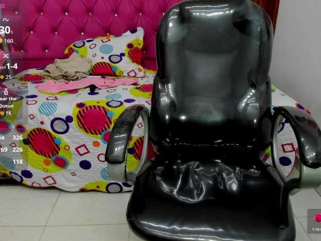 Helen-russo live cam on BongaCams
