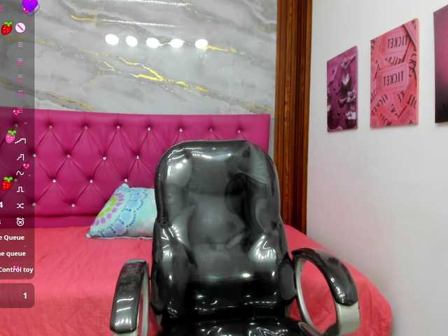 Helen-russo live cam on BongaCams