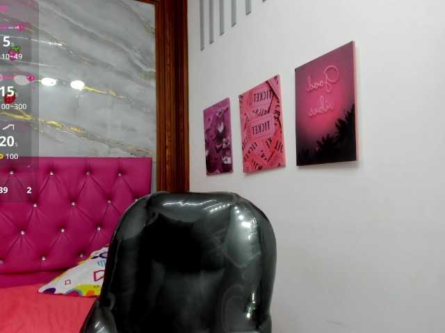Helen-russo live cam on BongaCams