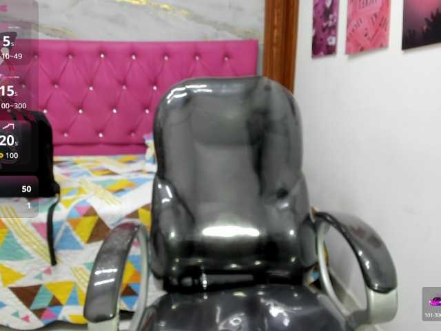 Helen-russo live cam on BongaCams