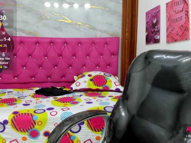Helen-russo live cam on BongaCams