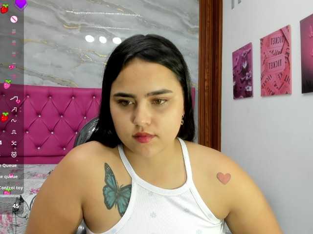 Helen-russo live cam on BongaCams