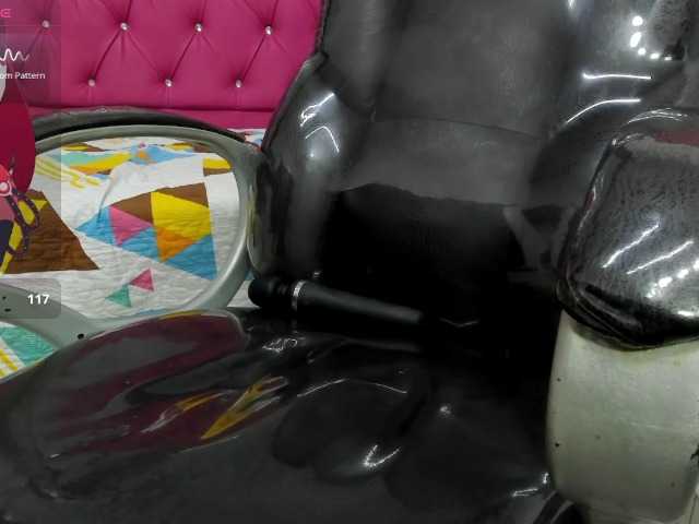 Helen-russo live cam on BongaCams