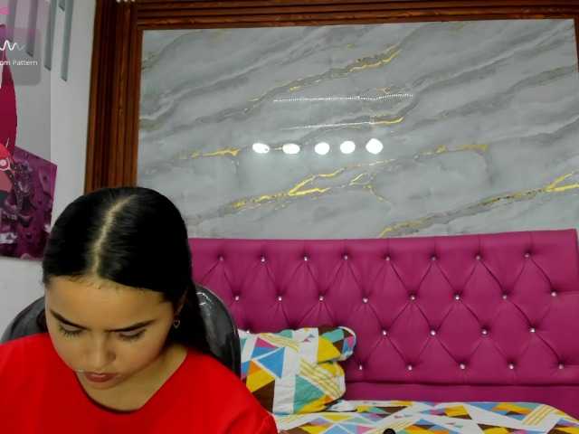 Helen-russo live cam on BongaCams