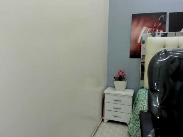 Helen-russo live cam on BongaCams