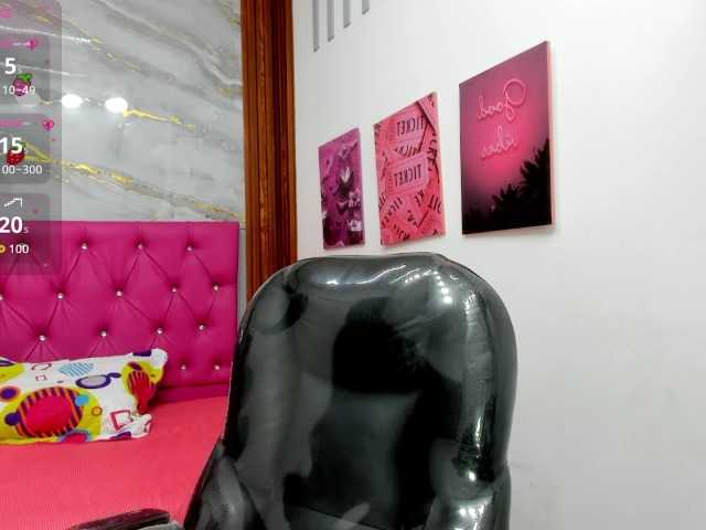 Helen-russo live cam on BongaCams