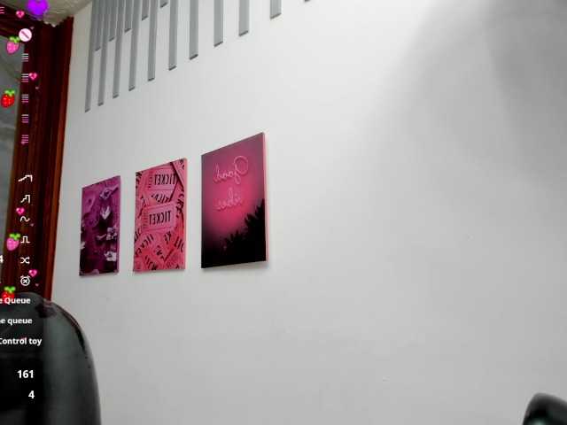 Helen-russo live cam on BongaCams