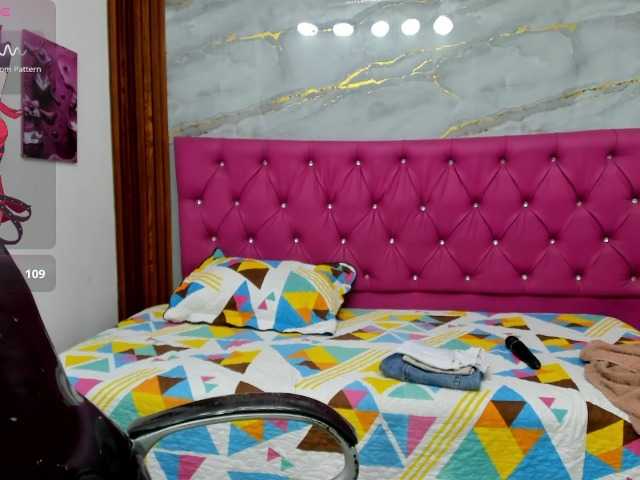 Helen-russo live cam on BongaCams