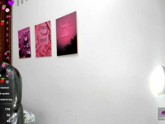 Helen-russo live cam on BongaCams