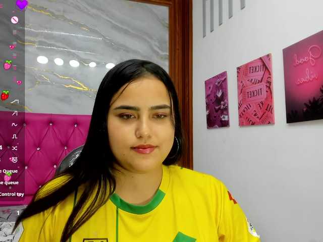 Helen-russo live cam on BongaCams