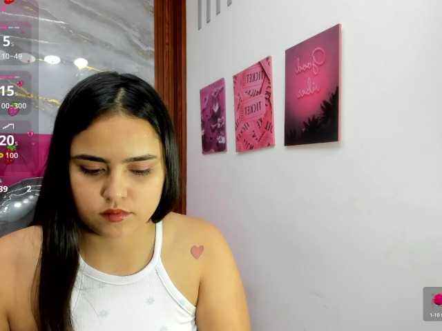 Helen-russo live cam on BongaCams