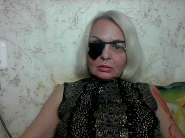 GardenerofIllusions live cam on BongaCams