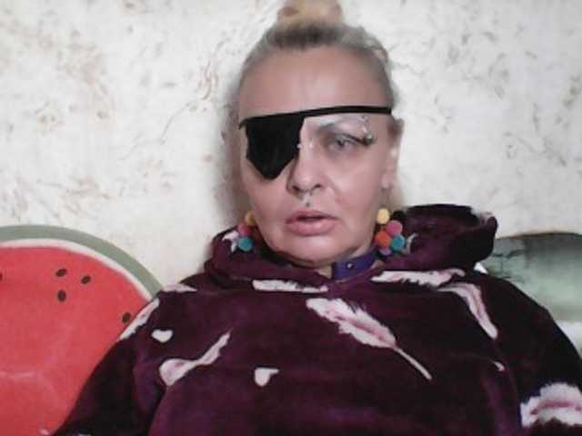 GardenerofIllusions, live now on BongaCams