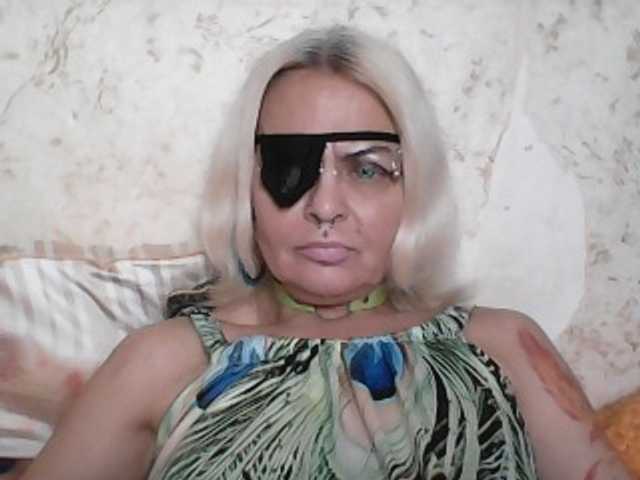 GardenerofIllusions live cam on BongaCams