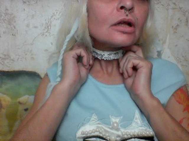 GardenerofIllusions live cam on BongaCams
