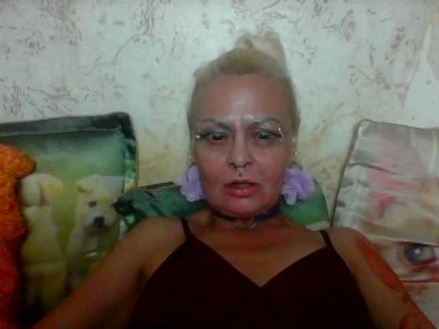 GardenerofIllusions live cam on BongaCams