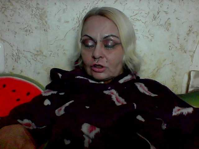 GardenerofIllusions live cam on BongaCams