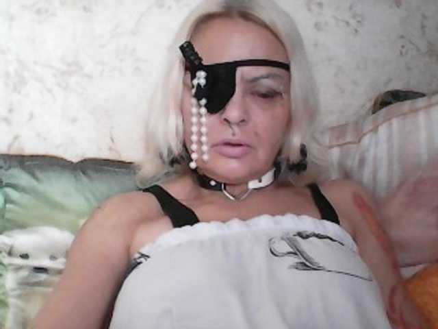 GardenerofIllusions live cam on BongaCams
