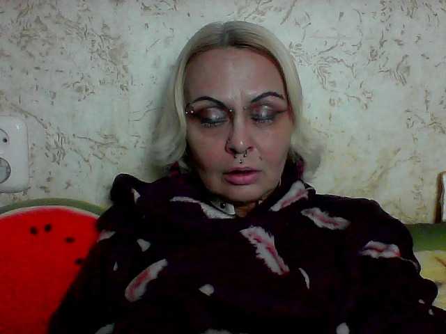 GardenerofIllusions live cam on BongaCams
