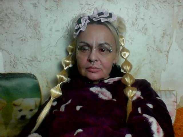 GardenerofIllusions live cam on BongaCams