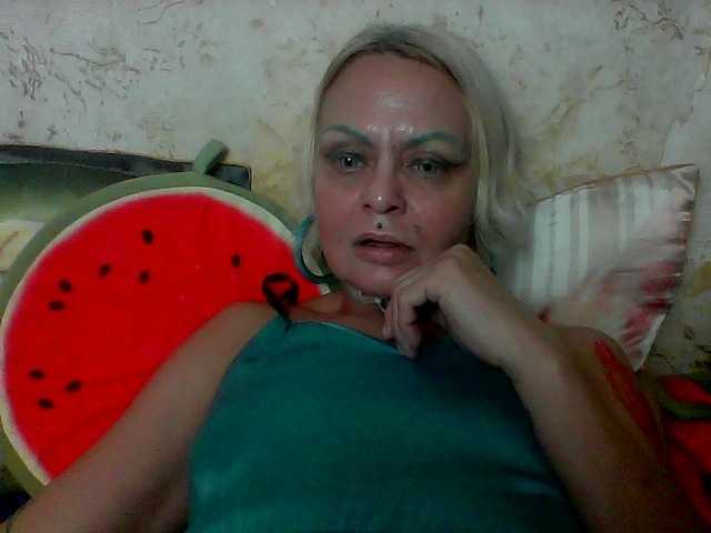 GardenerofIllusions live cam
